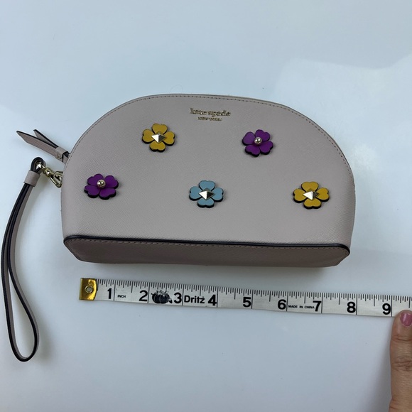 Kate Spade Cameron Spade Flower Applique Medium Dome Cosmetic Bag Clutch N239-24 - Picture 5 of 5